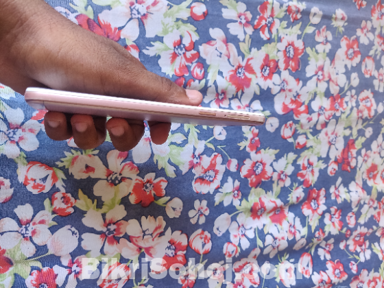 Oppof1s